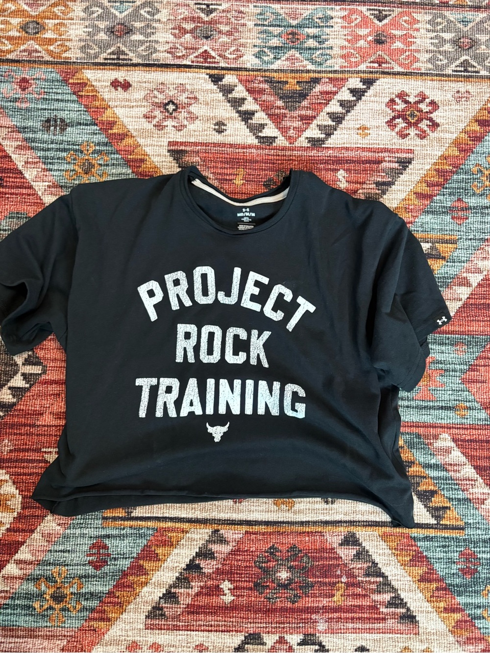 Men’s Medium under armour project rock Crop Tee